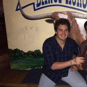 Meet your Posher, Kurtis